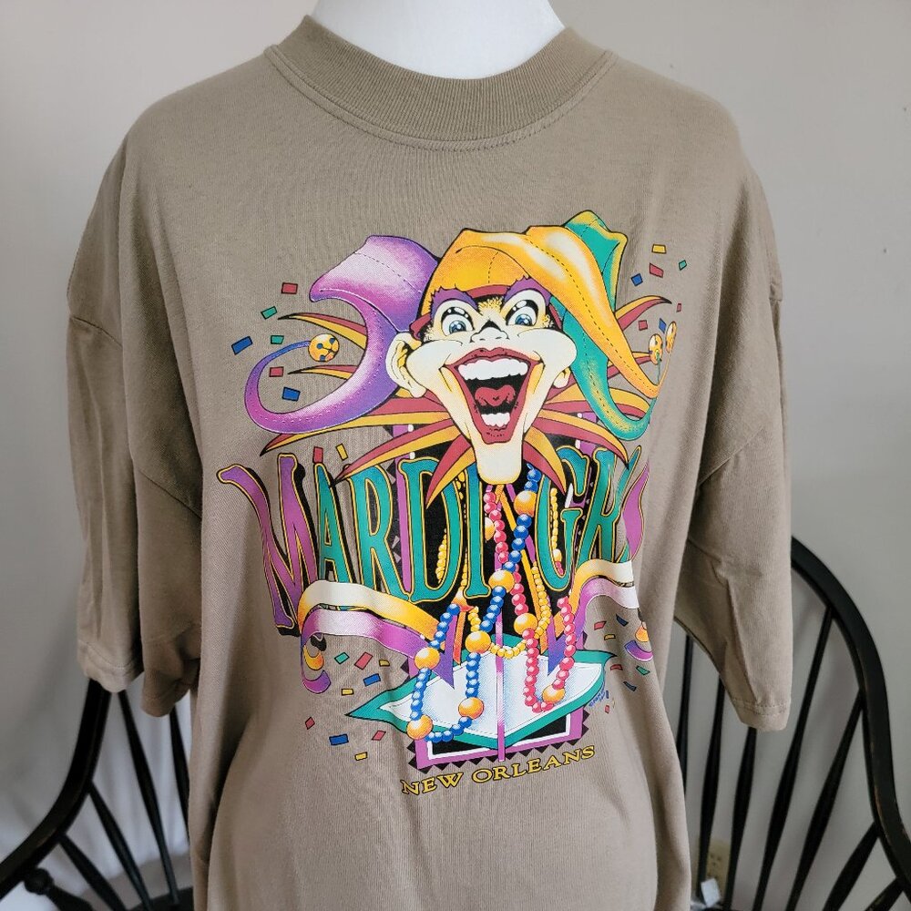 Mardi Gras T-Shirt Features the Joker NWOT